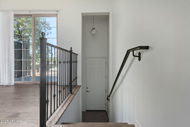 421 6th St #1009, Tempe, AZ 85281