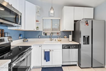 421 Behrend Dr, Phoenix, AZ 85024