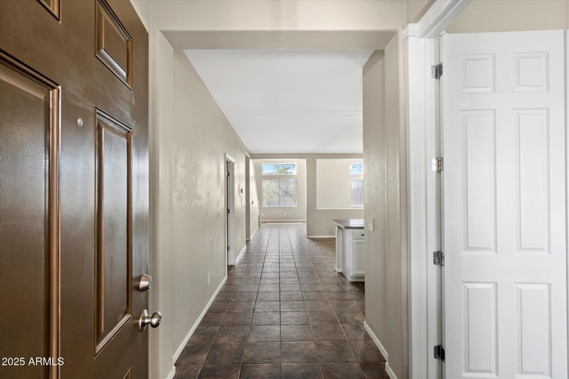 421 Harold Dr, San Tan Valley, AZ 85140