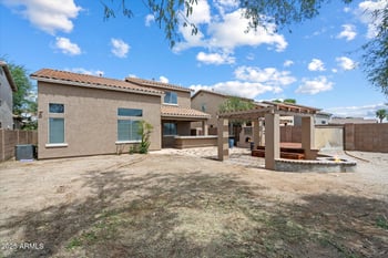 421 Harold Dr, San Tan Valley, AZ 85140