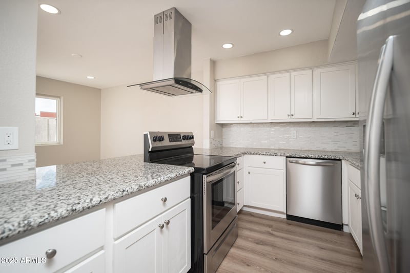 421 Hidalgo Ave, Phoenix, AZ 85040