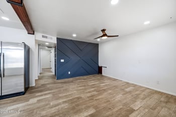 421 S Terry Ln, Tempe, AZ 85281
