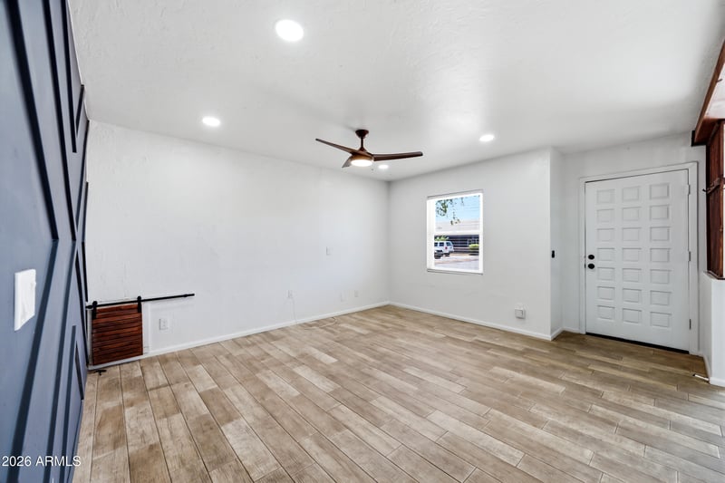 421 Terry Ln, Tempe, AZ 85281