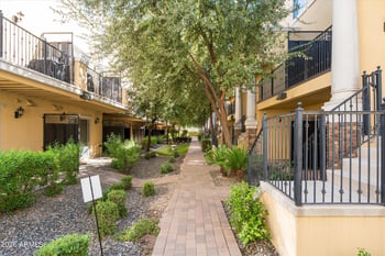 421 W 6th St #1013, Tempe, AZ 85281