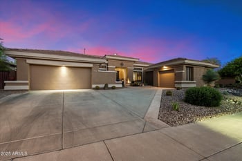 42105 Golf Crest Rd, Anthem, AZ 85086