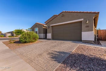 4211 Caitlin Dr, San Tan Valley, AZ 85140