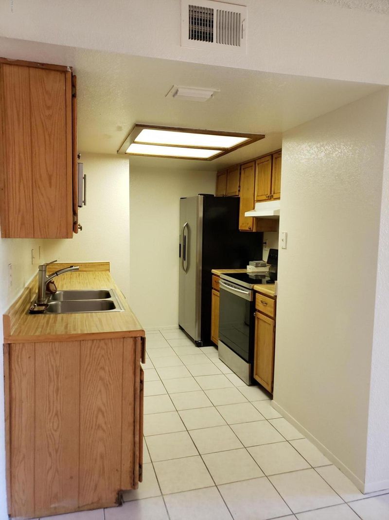 4211 E Palm Lane -- #115, Phoenix, AZ 85008