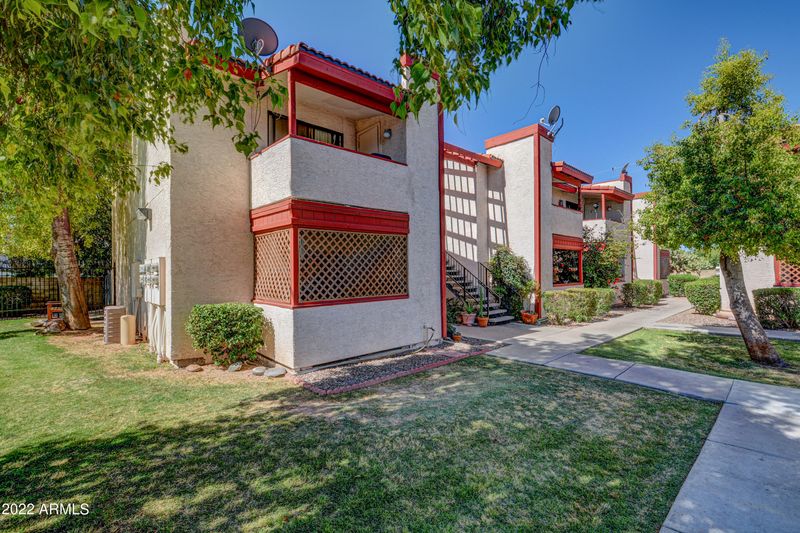 4211 E Palm Ln #222, Phoenix, AZ 85008