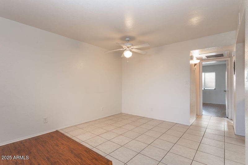 4211 Palm Ln #212, Phoenix, AZ 85008