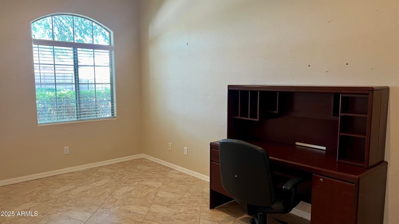 42115 45th Dr, Phoenix, AZ 85086