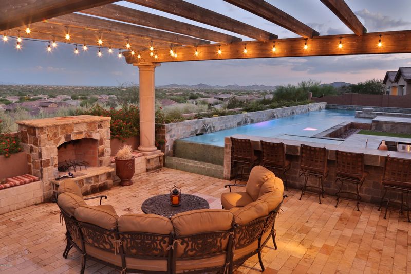 42119 N Mountain Cove Dr, Phoenix, AZ 85086