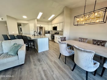 4212 Sandia St, Phoenix, AZ 85044