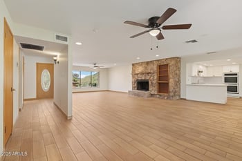 4212 Tierra Buena Ln, Phoenix, AZ 85053