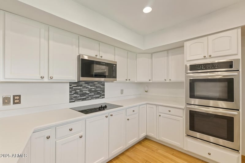 4212 Tierra Buena Ln, Phoenix, AZ 85053