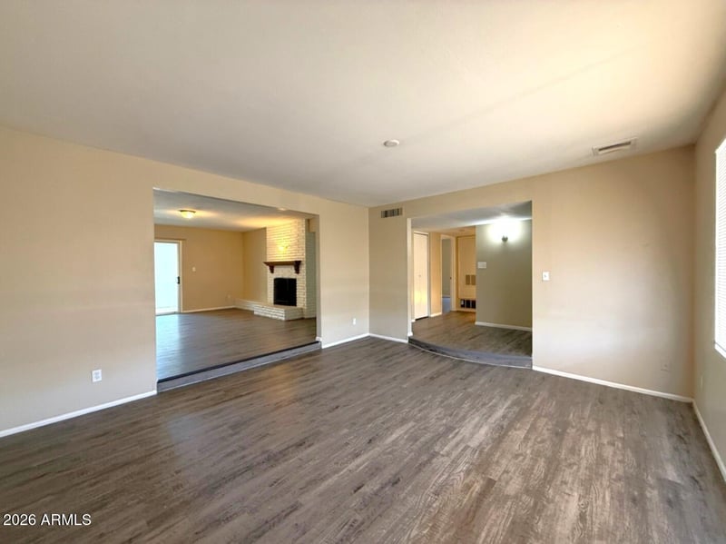 4212 Cinnabar Ave, Phoenix, AZ 85051