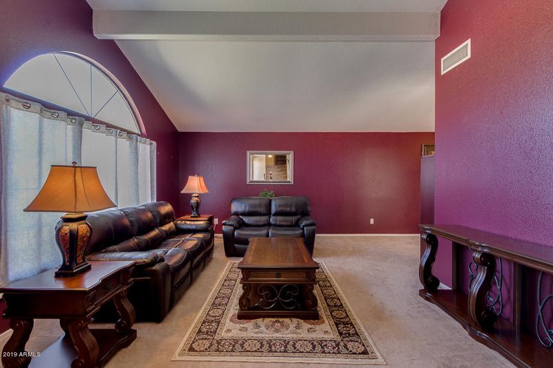 4213 W Fallen Leaf Ln, Glendale, AZ 85310