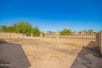 4214 101st Ave, Phoenix, AZ 85037