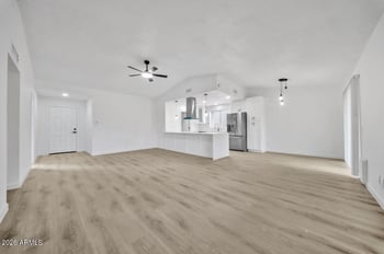 4214 101st Ave, Phoenix, AZ 85037