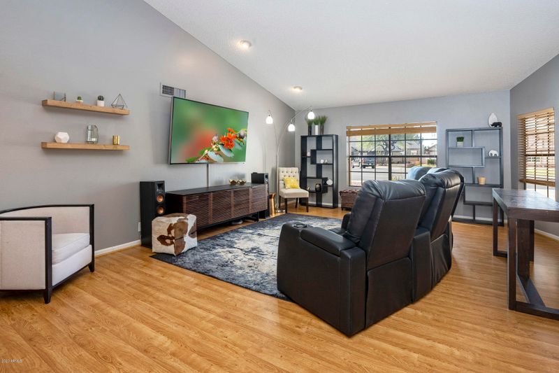 4214 E Janice Way, Phoenix, AZ 85032