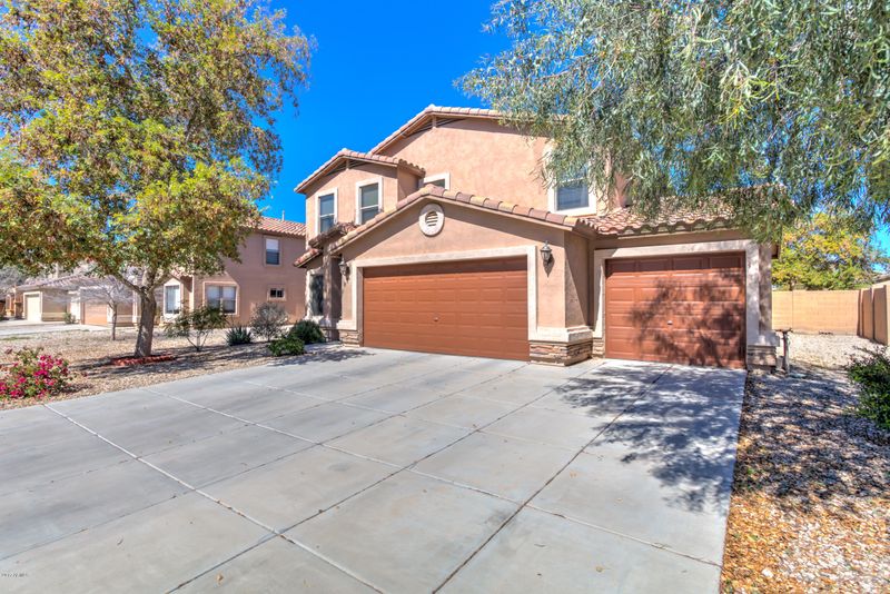 4214 E Whitehall Dr, San Tan Valley, AZ 85140