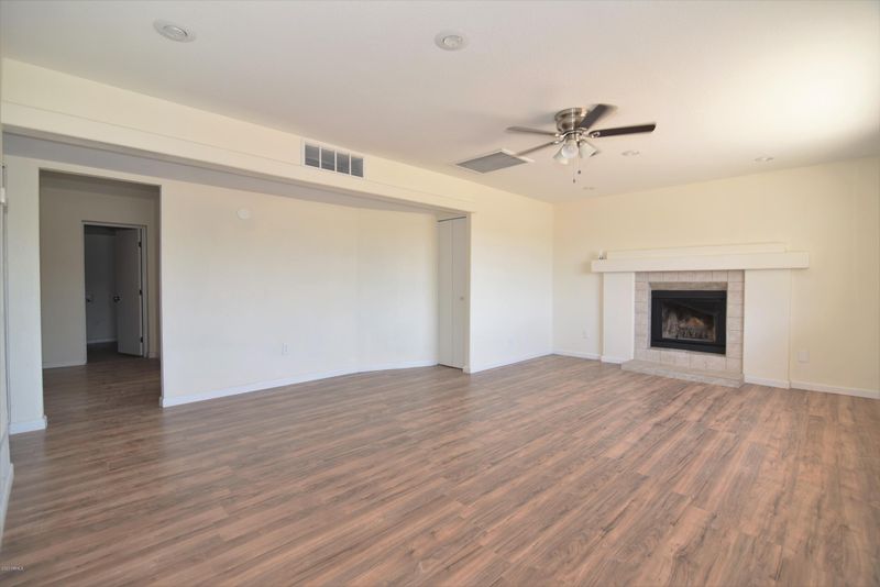 4214 W Wilshire Dr, Phoenix, AZ 85009