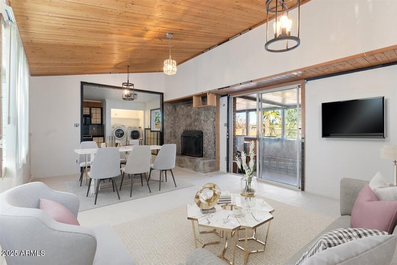 4215 105th Ave, Phoenix, AZ 85037