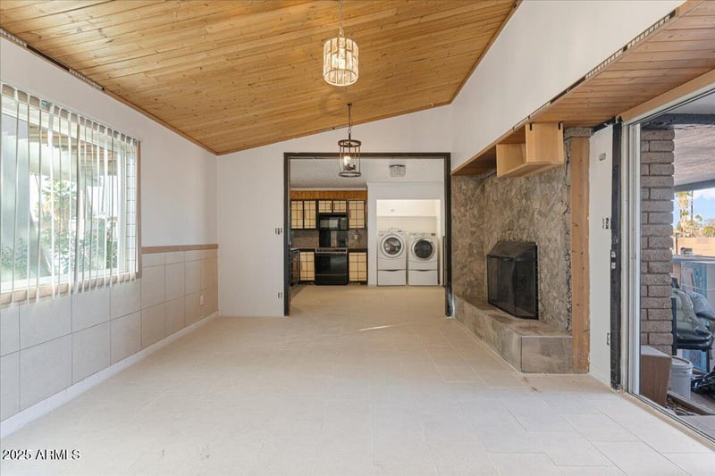 4215 105th Ave, Phoenix, AZ 85037