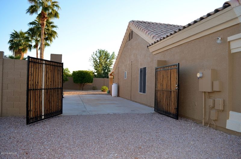 4215 E Morrow Dr, Phoenix, AZ 85050