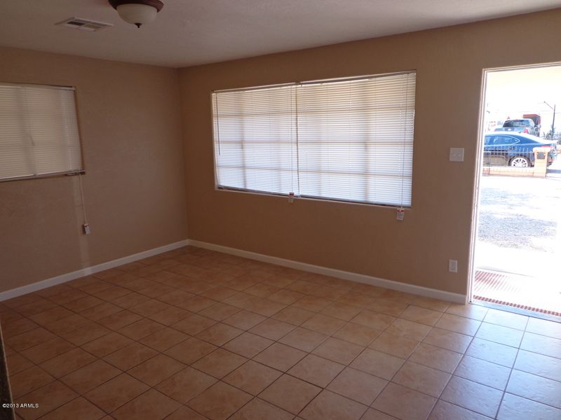 4215 N 33rd Dr, Phoenix, AZ 85017