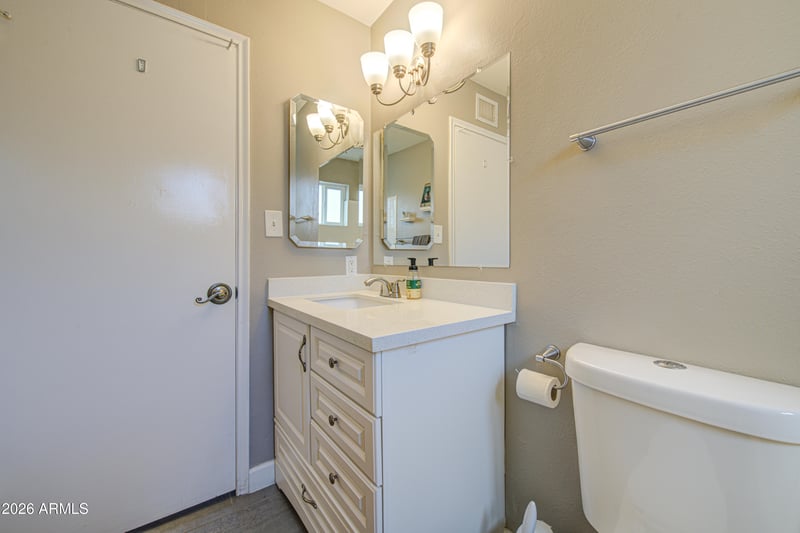 4215 W Hatcher Rd, Phoenix, AZ 85051