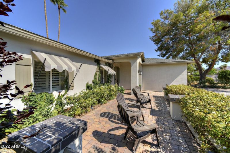 4216 N 43rd St, Phoenix, AZ 85018