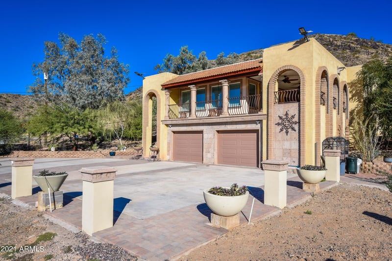 4216 W Carver Rd, Laveen, AZ 85339
