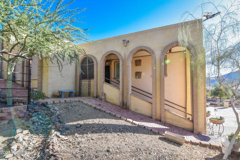 4216 W Carver Rd, Laveen, AZ 85339