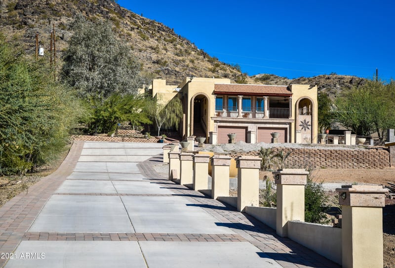 4216 W Carver Rd, Laveen, AZ 85339