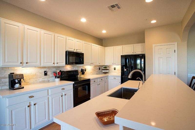 42169 N Celebration Way, Phoenix, AZ 85086