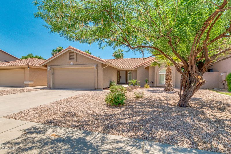 4217 E Tanglewood Dr, Phoenix, AZ 85048