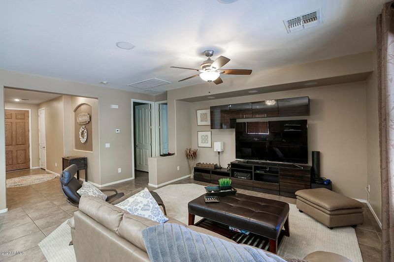 4218 N 154th Dr, Goodyear, AZ 85395