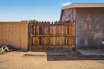 4218 N 82nd Dr, Phoenix, AZ 85033
