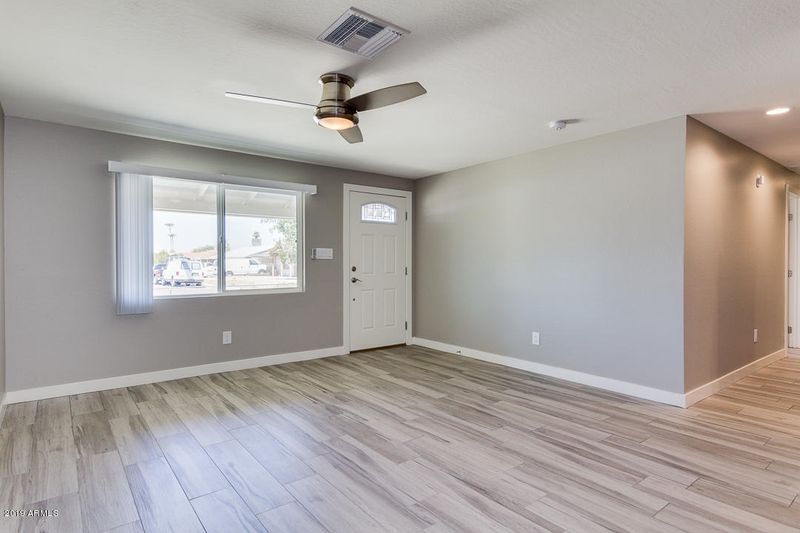 4219 N 71st Dr, Phoenix, AZ 85033