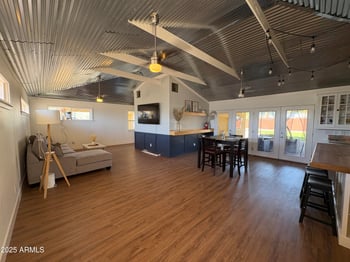 422 Eva St, Phoenix, AZ 85021