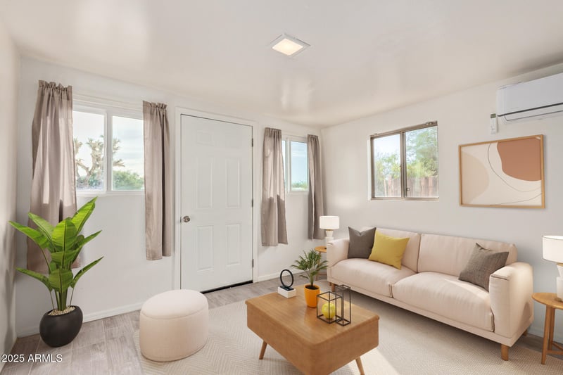 422 Wagoner Rd, Phoenix, AZ 85022