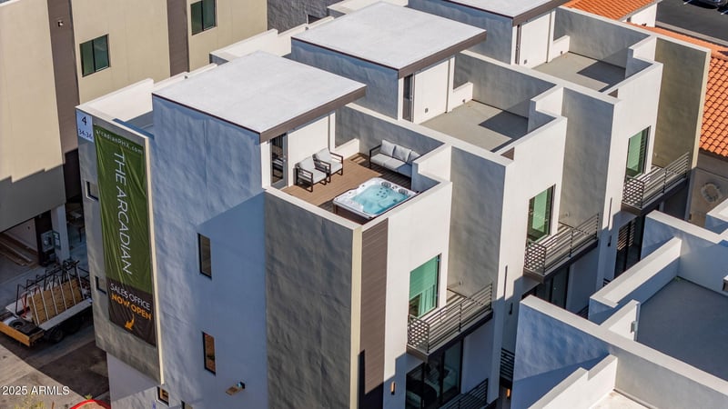 4220 32nd St #35, Phoenix, AZ 85018