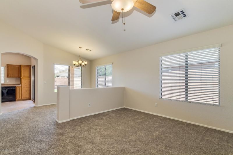 4220 E Seasons Cir, Gilbert, AZ 85297