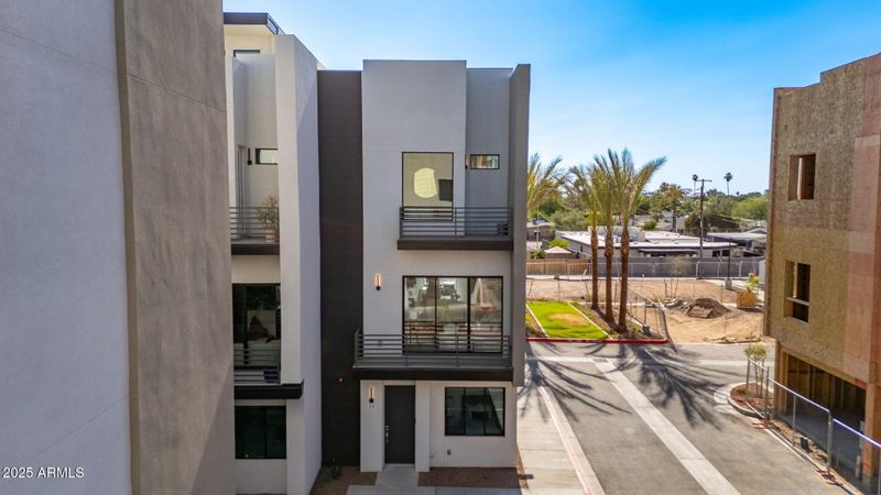 4220 N 32nd St #1, Phoenix, AZ 85018