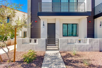 4220 32nd St #37, Phoenix, AZ 85018