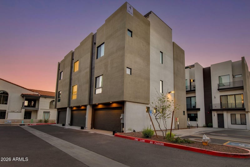 4220 N 32nd St #8, Phoenix, AZ 85018