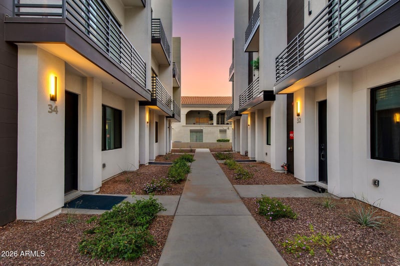 4220 N 32nd St #8, Phoenix, AZ 85018