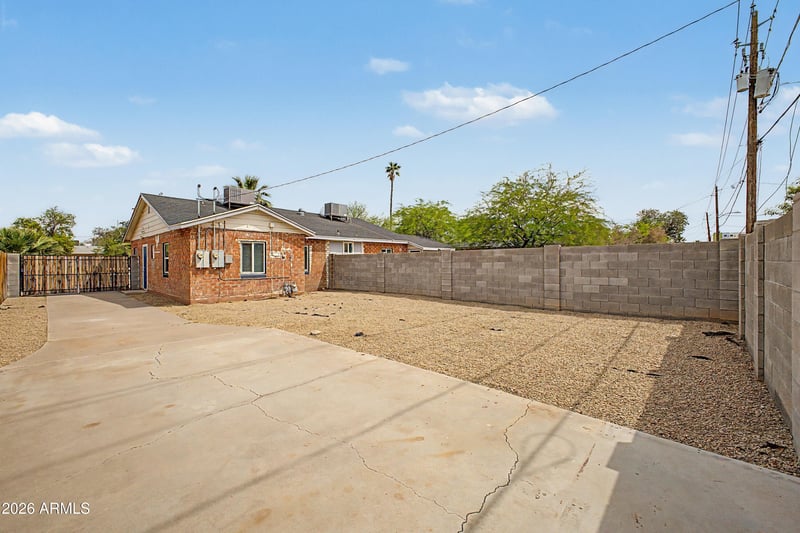 4220 3rd Ave, Phoenix, AZ 85013