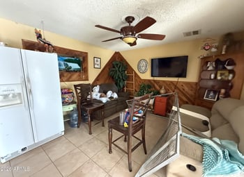 4220 86th Dr, Phoenix, AZ 85037
