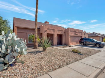 4220 W Creedance Blvd, Glendale, AZ 85310